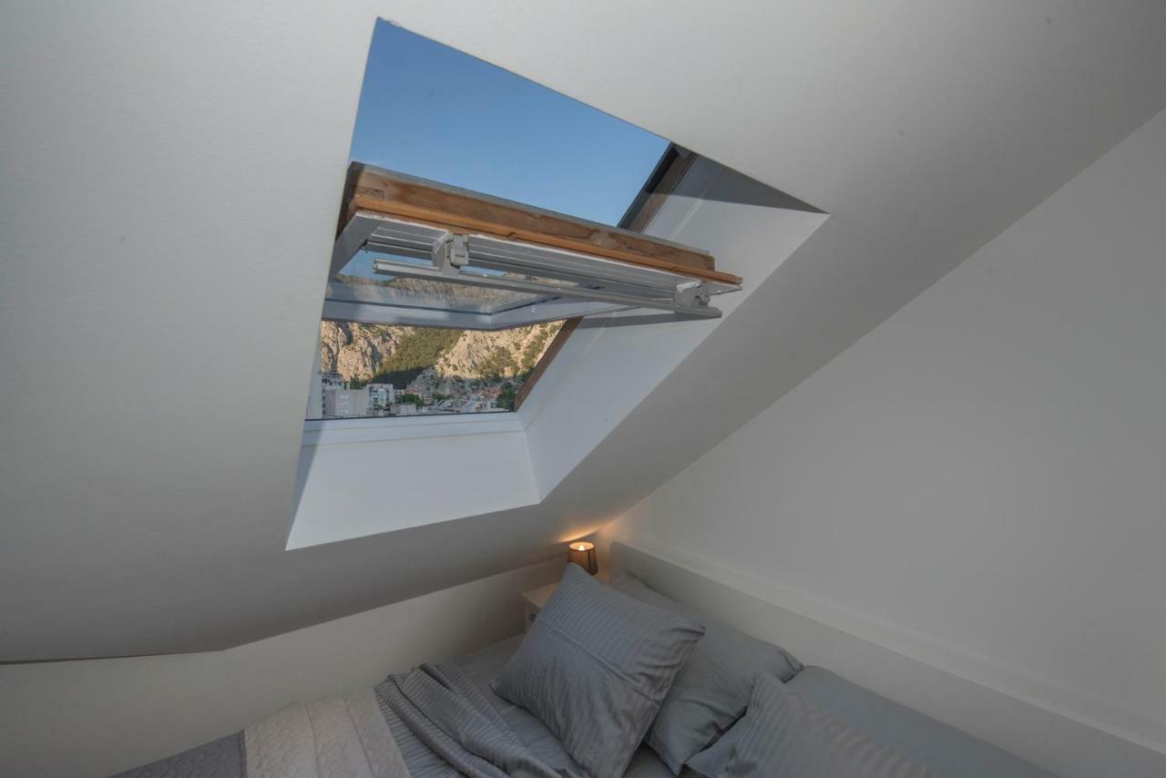 The Roof - Luxury Apartment Омиш Экстерьер фото