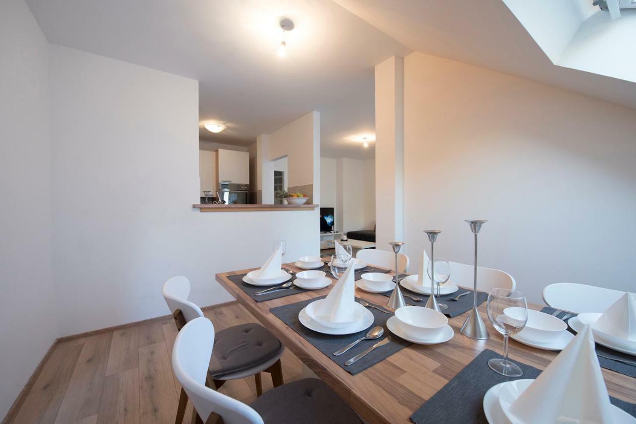 The Roof - Luxury Apartment Омиш Экстерьер фото