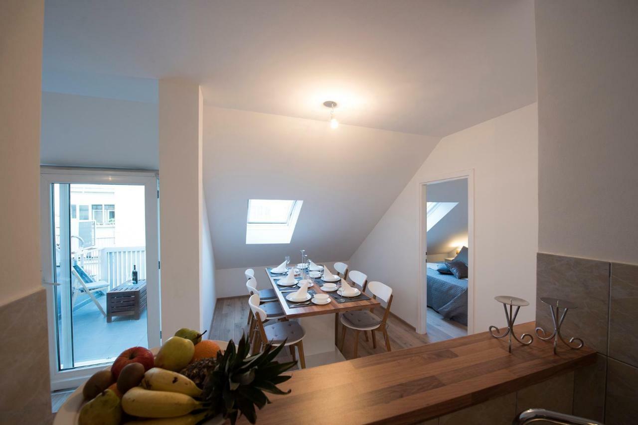 The Roof - Luxury Apartment Омиш Экстерьер фото
